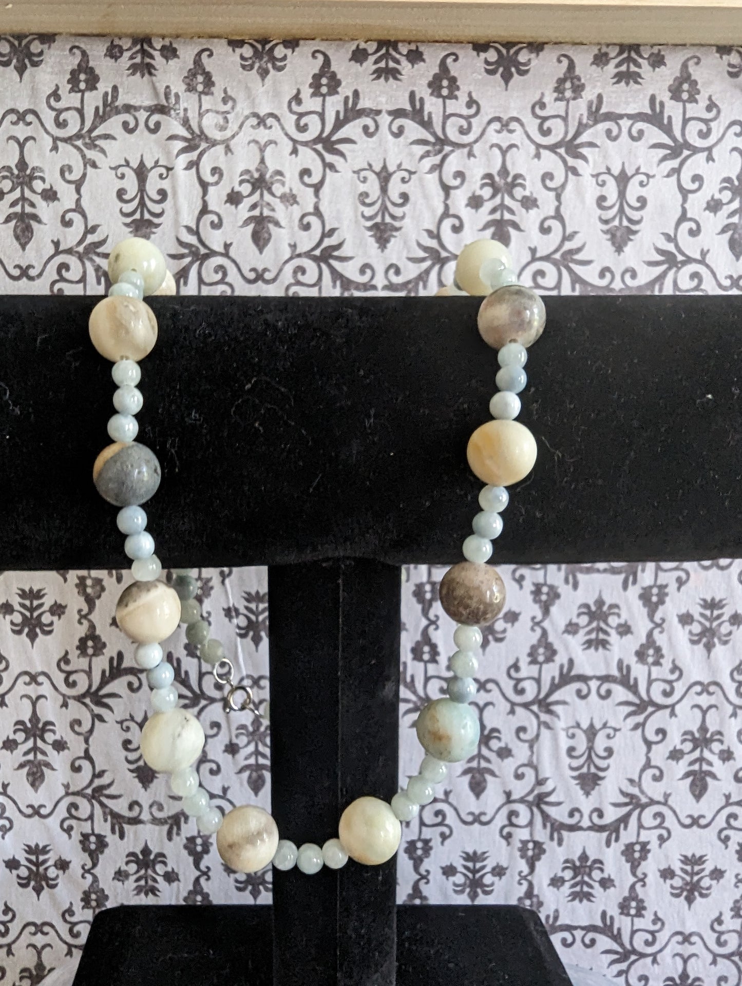 Natural stone necklace