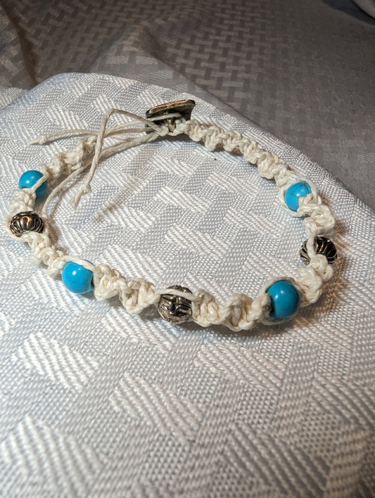 Macrame and turquoise beaded bracelet