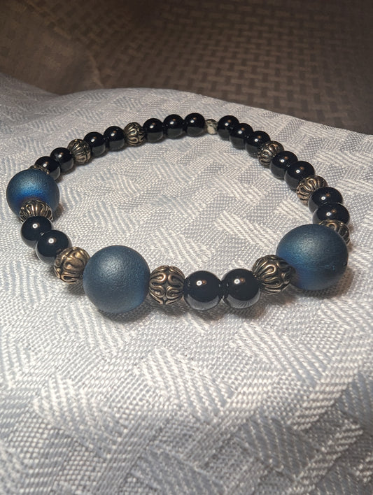 Navy and black glass beaded bracelet