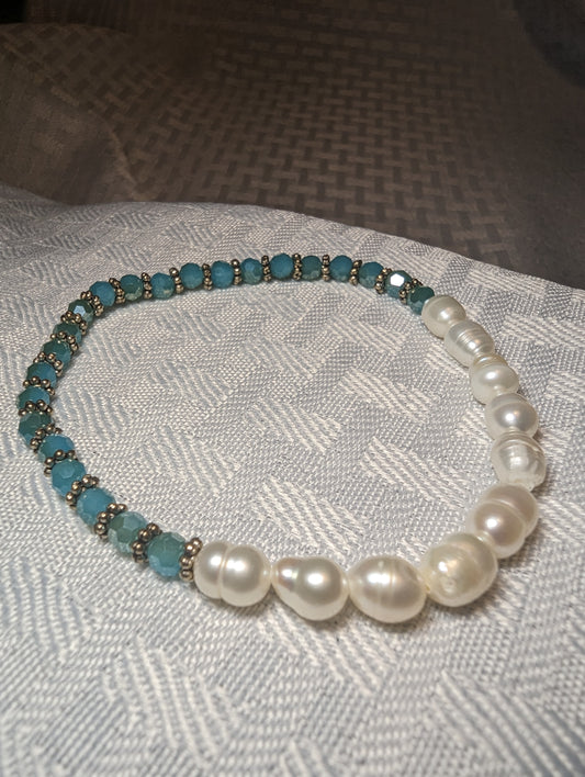 Freshwater Pearl and Crystal bracelet